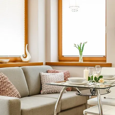 Appartamento Tatrytop Zakopianskie Tarasy Wellness Suites *